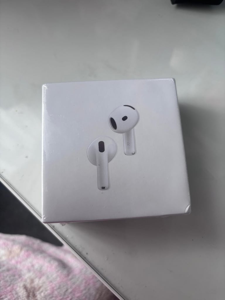 AirPod 4s