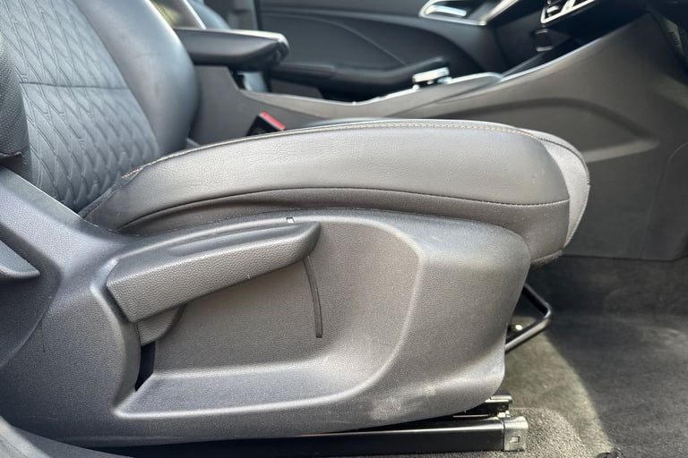 2025 MG MG3 105243 Hatchback Hybrid Automatic