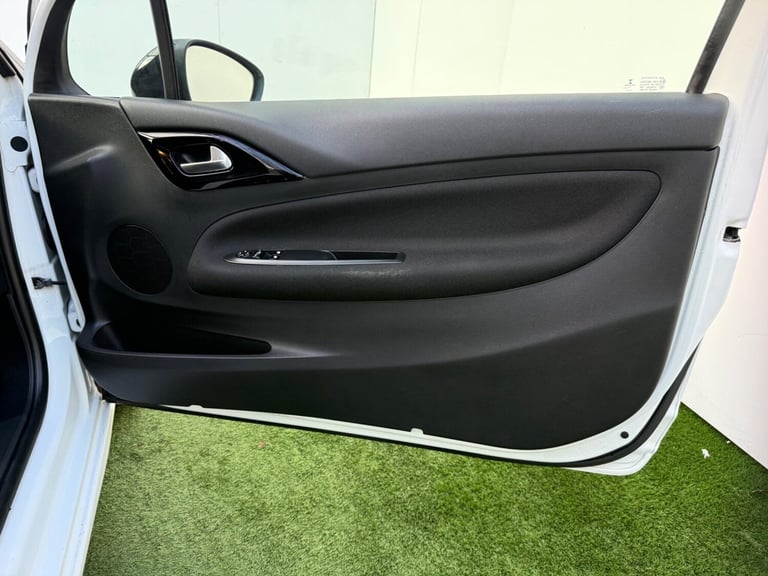 2015 DS Automobiles DS 3 1.2 PureTech DStyle Euro 6 (s/s) 3dr HATCHBACK Petrol Manual