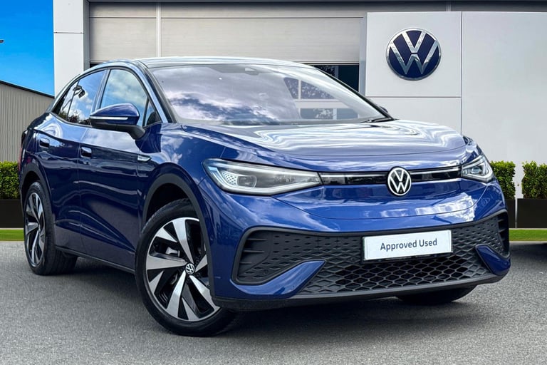 image for 2025 Volkswagen ID.5 128kW Max Pro 77kWh 5dr Auto | Heat Pump | Area View Camera |  DCC | Sports ...