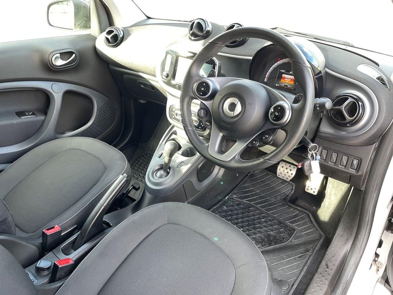 2019 smart fortwo 0.9 Turbo Urban Shadow Edition 2dr Auto COUPE PETROL Automatic
