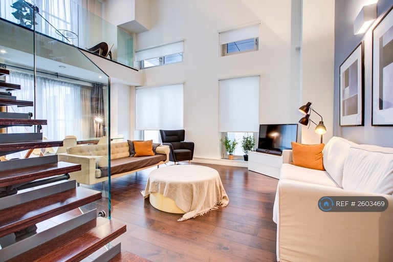 3 bedroom flat in Baltimore Wharf, London, E14 (3 bed) (#2603469)