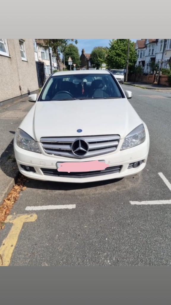 image for Mercedes-Benz, C CLASS, Saloon, 2010, Manual, 1597 (cc), 4 doors