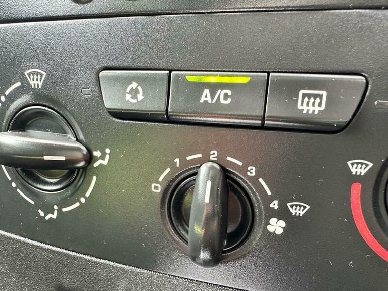 2009 Citroen C4 1.6 HDi VTR+ EGS6 Euro 4 3dr COUPE Diesel Automatic