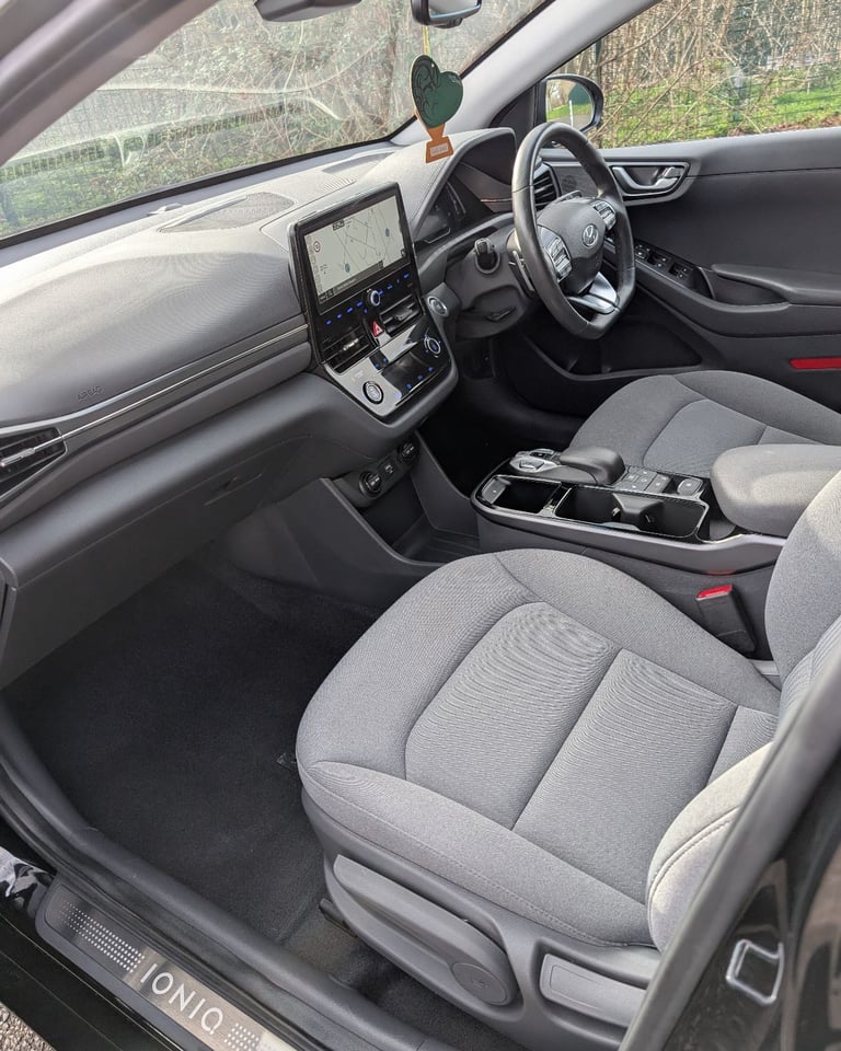 HYUNDAI IONIQ 38.3KWK PREMIUM | WARRANTY | ONLY 6,243 MILES | EXCELLENT CONDITION | NOT PCO