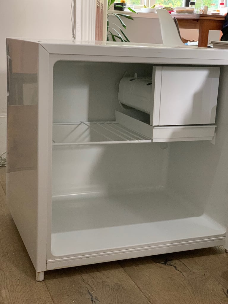 ZANUSSI small fridge freezer