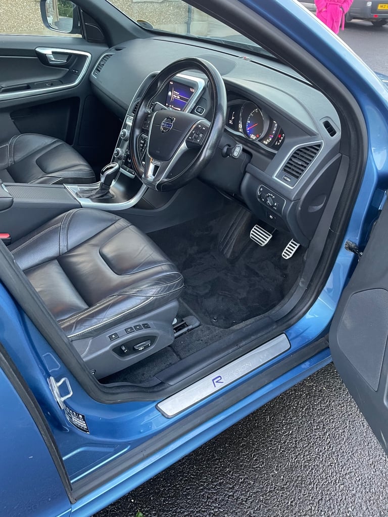 Volvo, XC60, Estate, 2017, Semi-Auto, 2400 (cc), 5 doors