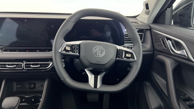 2024 MG MG HS 1.5 T-GDI Trophy 5dr DCT Hatchback Petrol Automatic