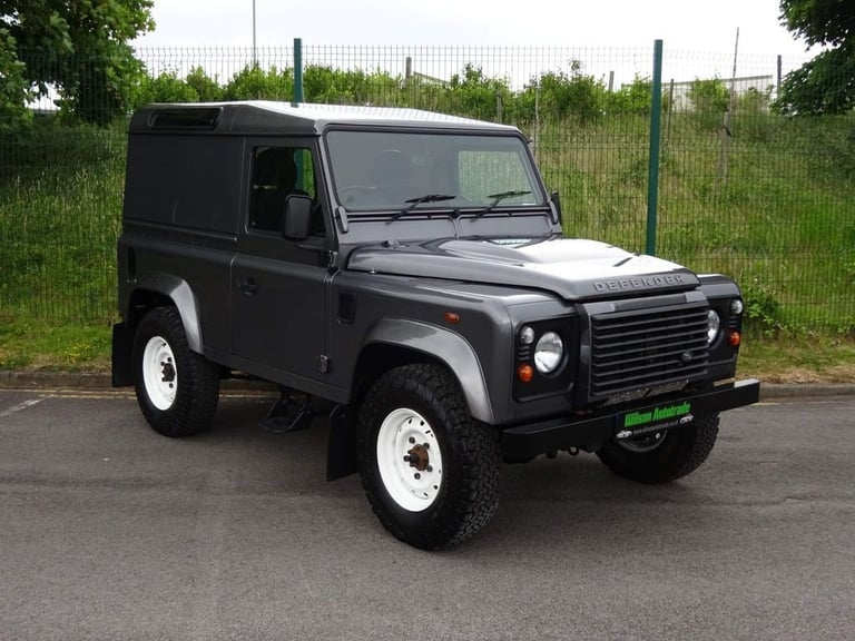 image for 2016 Land Rover Defender Hard Top TDCi [2.2] PANEL VAN DIESEL Manual