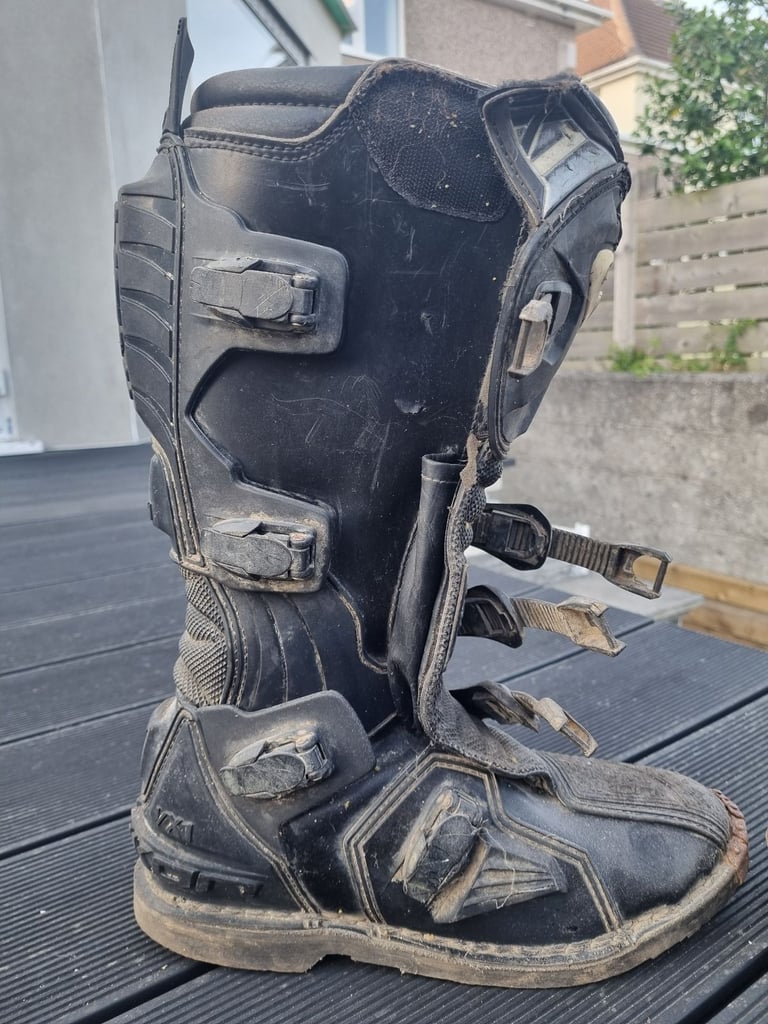 Ixon motorcross boots black size 44