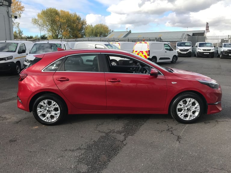 2023 Kia Ceed 1.5T Gdi Isg 2 5Dr Hatchback Petrol Manual