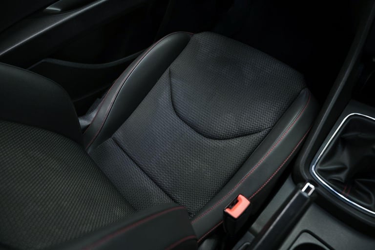 2013 SEAT Leon 1.8 TSI FR 3dr [Technology Pack] HATCHBACK PETROL Manual