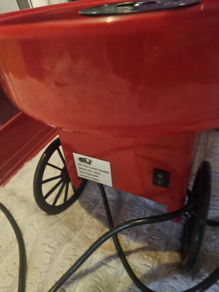 Popcorn and candyfloss machines