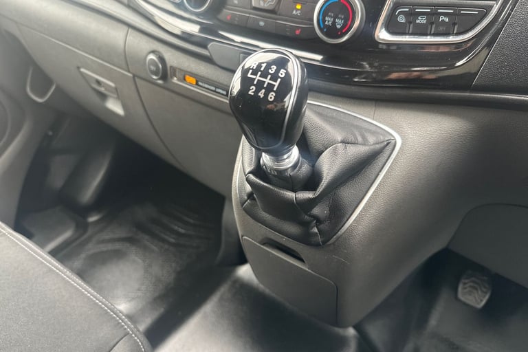  Ford Transit Custom 2.0 300 Ecoblue Limited Panel Van 5dr Diesel Manual L1 H1