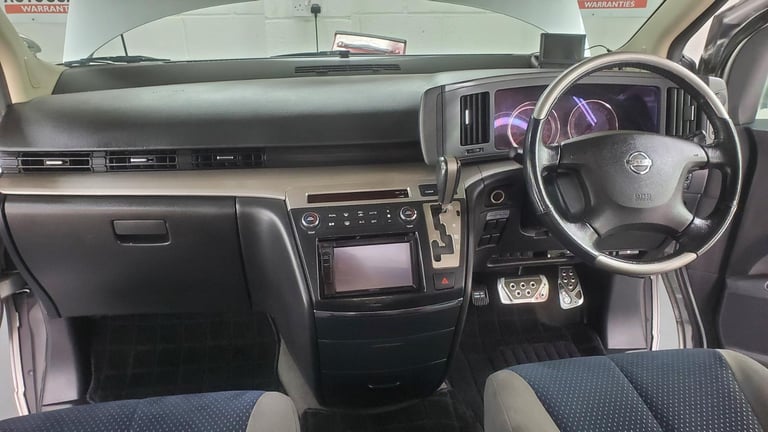 Nissan Elgrand e51 rider 2.5 automatic 8 seater fresh japanese import 2007