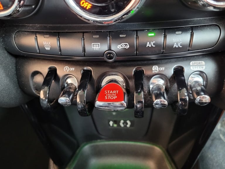 2017 MINI Hatch 1.5 Cooper Seven 5dr HATCHBACK PETROL Manual