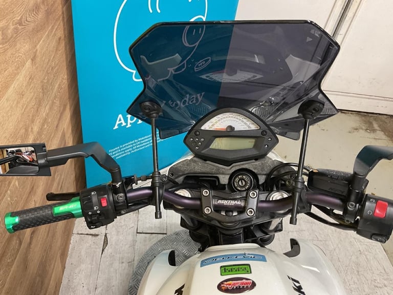 Kawasaki Er6n