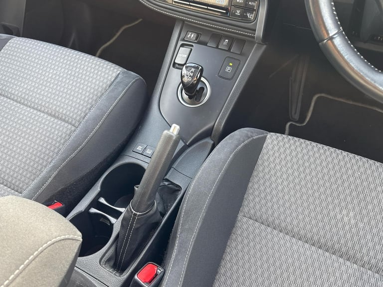 2018 Toyota Auris 1.8 Hybrid Design TSS 5dr CVT (Nav) Hatchback Hybrid Automatic