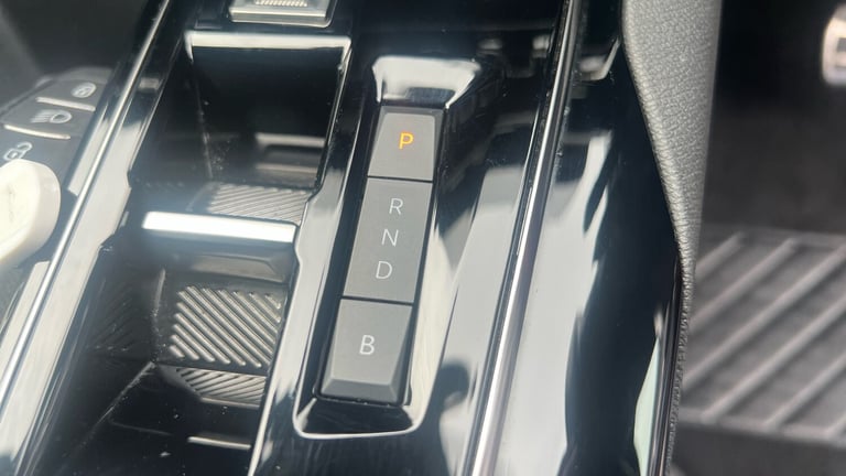 2024 Peugeot 3008 1.6 Hybrid 180 Allure Premium+ 5dr e-EAT8 Estate Estate Hybrid Automatic