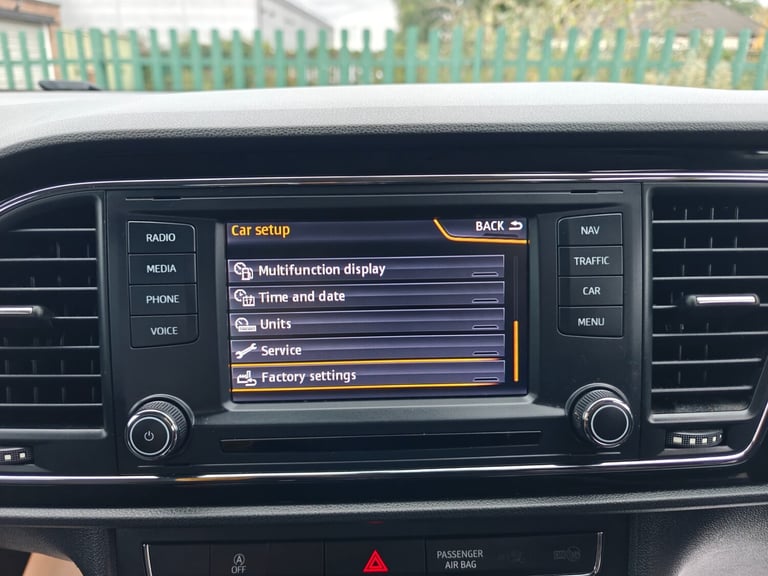 2013 SEAT Leon 1.2 TSI SE 5dr [Technology Pack] HATCHBACK Petrol Manual
