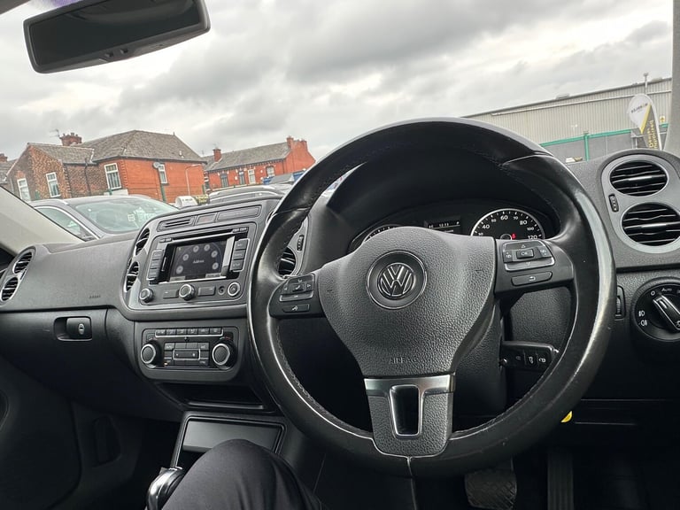 2013 Volkswagen Tiguan 2.0 TDI BlueMotion Tech Match DSG 4WD Euro 5 (s/s) 5dr ESTATE Diesel Autom...