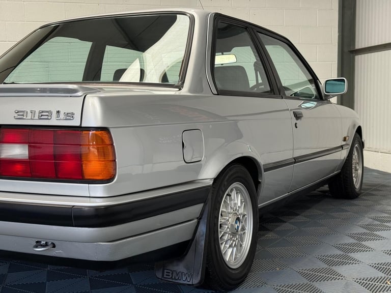  BMW 3 Series 1.8 318i S 2dr Petrol Manual