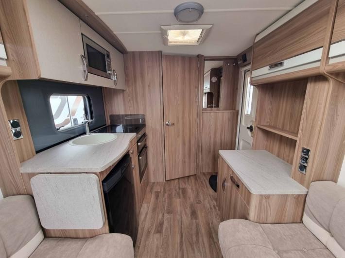2015 Swift Challenger EVO 442 Used Caravan