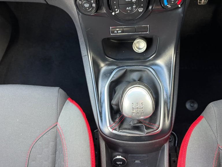 2017 Ford Fiesta 1.0T EcoBoost ST-Line Euro 6 (s/s) 3dr HATCHBACK Petrol Manual