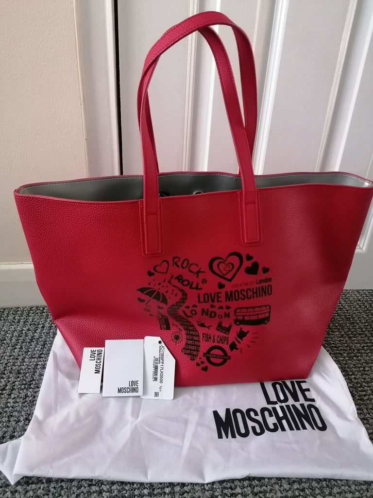 Gorgeous Moschino handbag new without tags