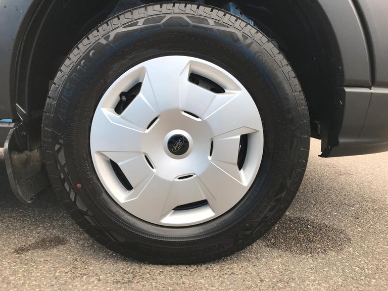 BRAND NEW Ford Transit 350E Trend Van 2.0L 165PS 6 Speed in Moondust Silver 