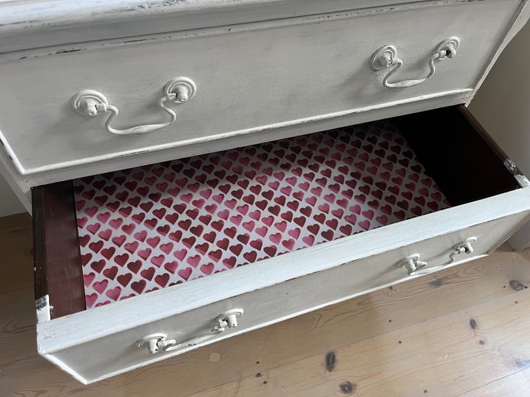 Chest of Drawers, solid hardwood, shabby chic 