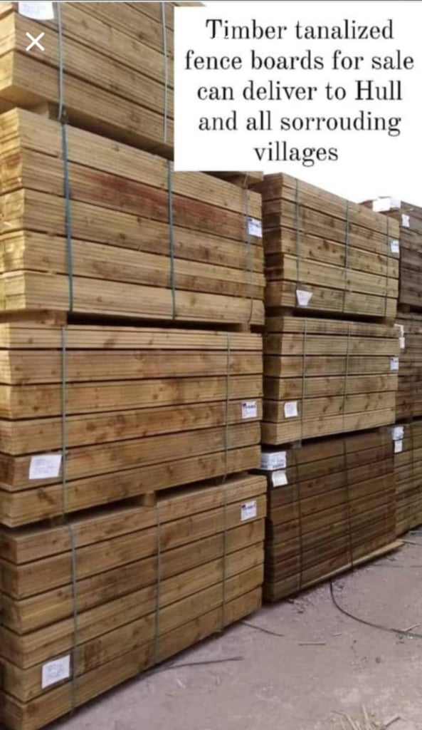 Timber fencing boards 