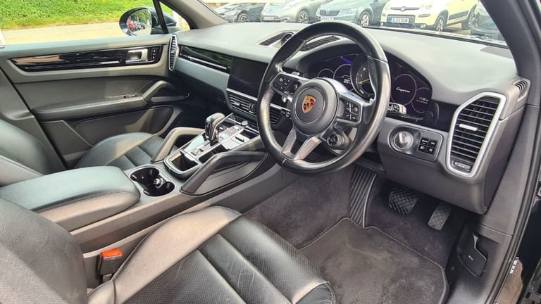Porsche Cayenne E-Hybrid 5dr Tiptronic S Petrol/Electric Hybrid