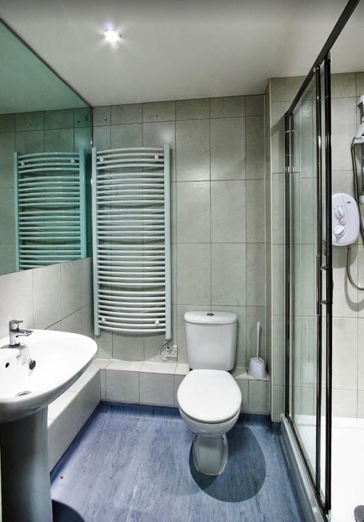 Single Student Accommodation Near University of Winchester West Downs