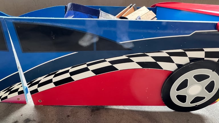 Children’s Race Car Bed