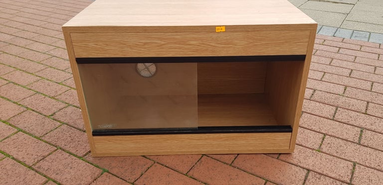 Pre-owned 2FT Vivarium