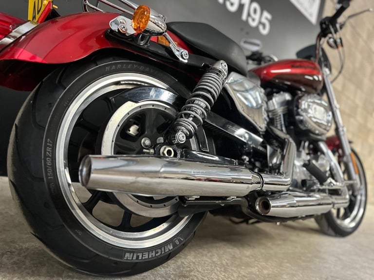 STUNNING LOW MILEAGE 2018/18 HARLEY-DAVIDSON XL 883 L SUPERLOW MOTORCYCLE 