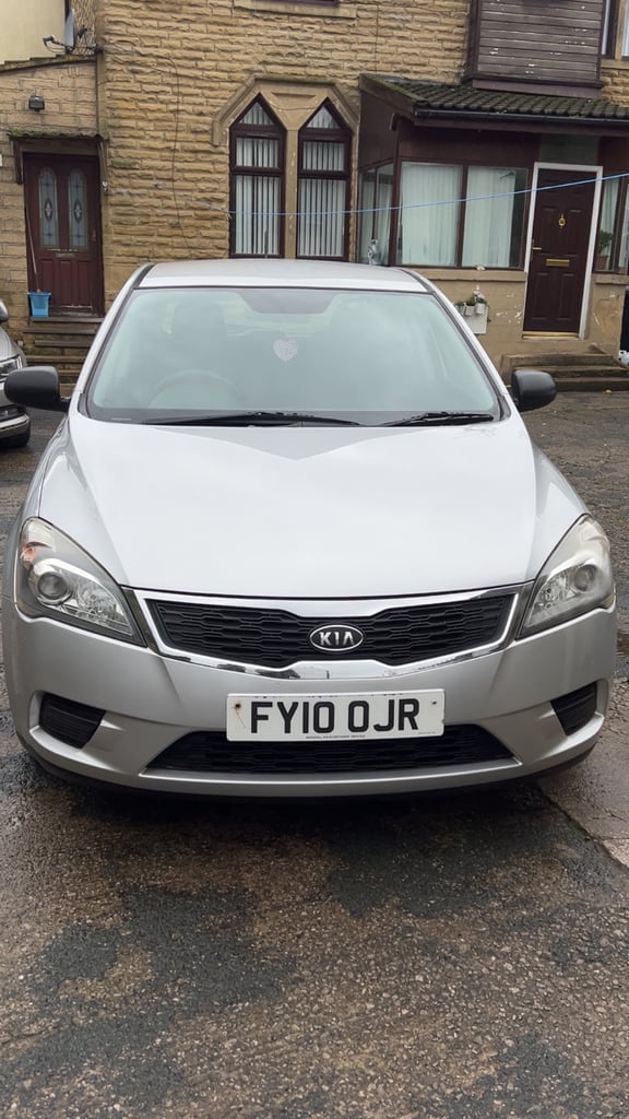 Cheap Car Starts and Drives Good Long MOT