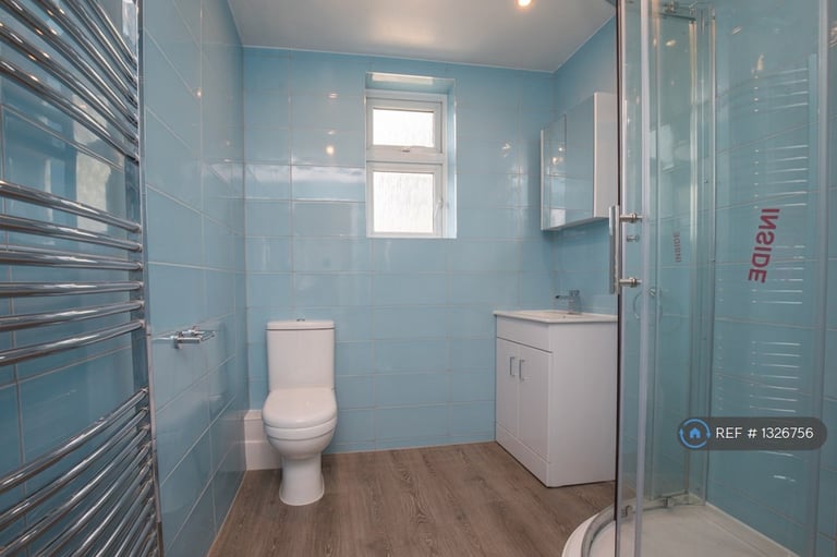 6 bedroom house in Rupert Road, Guildford, GU2 (6 bed) (#1326756)