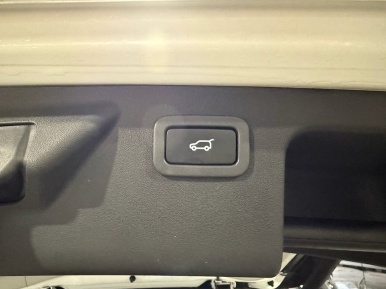 2015 15 LAND ROVER DISCOVERY SPORT 2.2 SD4 HSE LUXURY SUV 5DR DIESEL AUTO 4WD EU