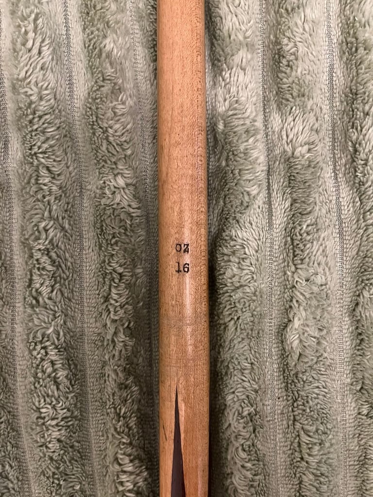 Beautiful One Piece Vintage Peradon 1950s 16oz Stamped Snooker Cue - Maple?
