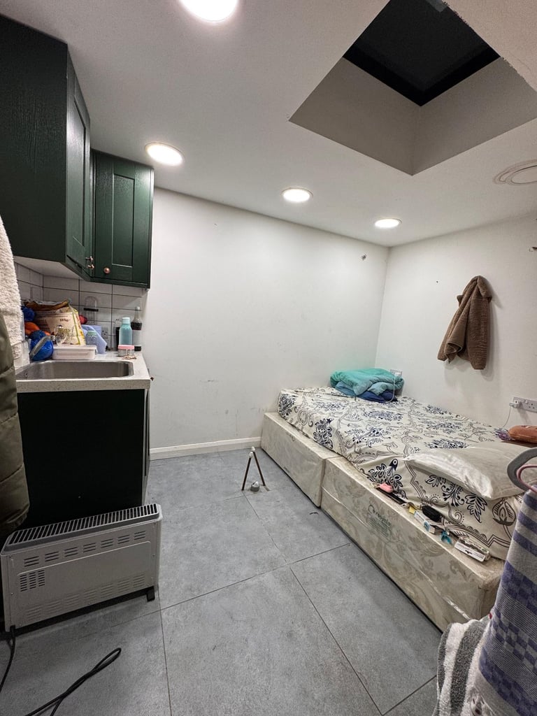 🌿 Lovely Double Room for Couple or 2 Girls – All Bills Included (£850) – E6 3LF 🌿  