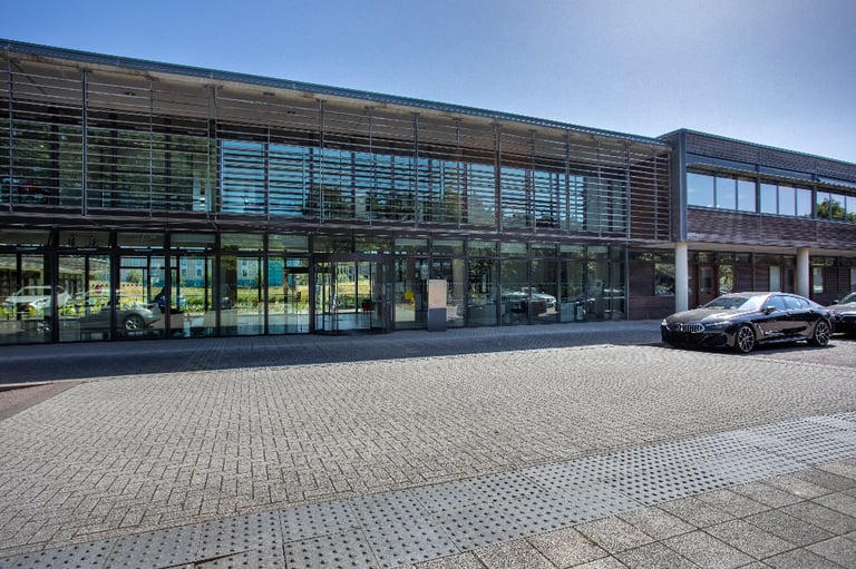 Luton - LU2 8DL, Light Industrial Unit in Luton, Great Marlings