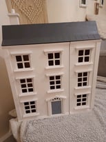 ❤️‍🔥❤️‍🔥Reduced, Free standing Victorian dolls house 