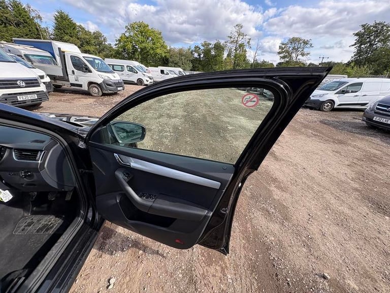 2014 Skoda Octavia 2.0 TDI CR SE 5dr HATCHBACK DIESEL Manual