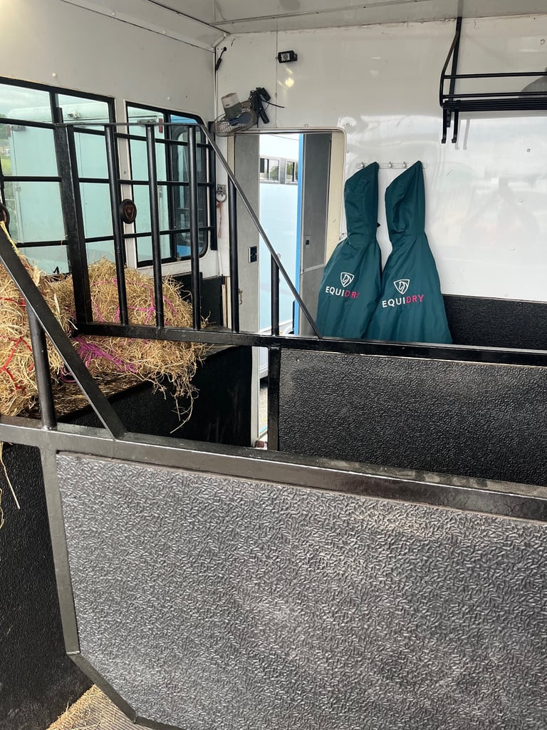 Horse lorry 7.5T