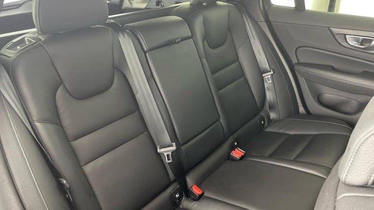 2022 Volvo V60 Recharge Plus T6 AWD plug-in hybrid Electric/Petrol Dark Automatic Estate Hybrid A...