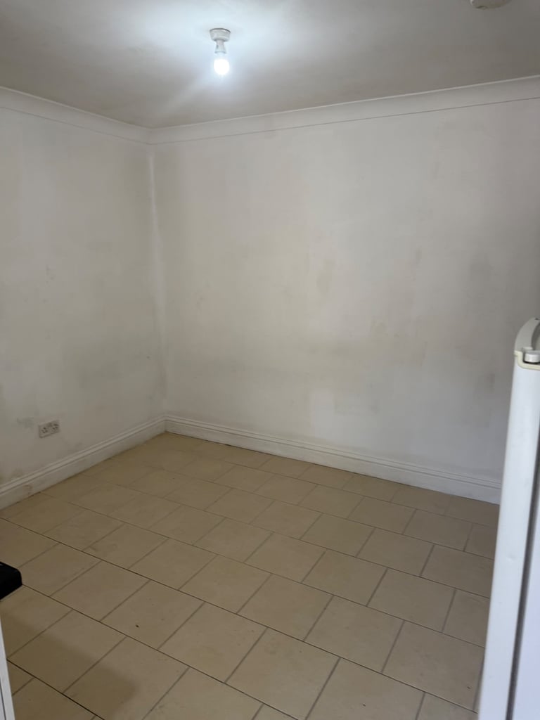 One Double Bedroom Ground Floor Studio is available to rent in Southall UB2