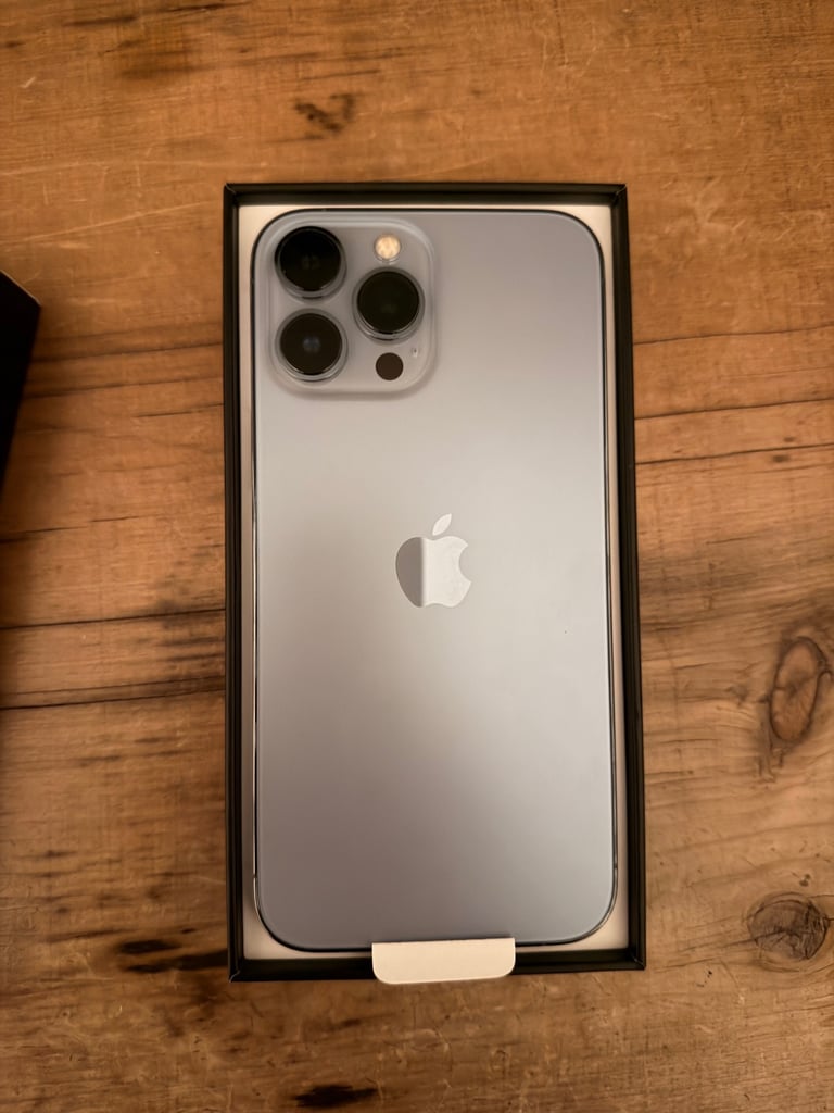 Apple iPhone 13 Pro Max - 128GB - Sierra Blue (Unlocked) A2643 (GSM) 