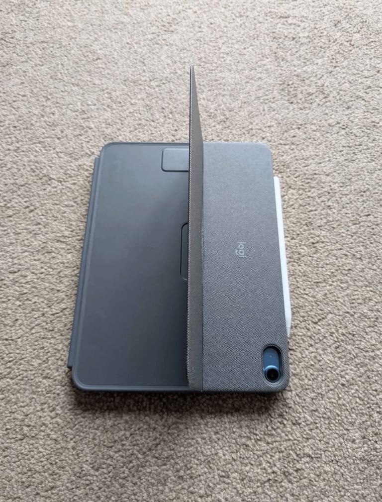 Logitech iPad Air Keyboard 